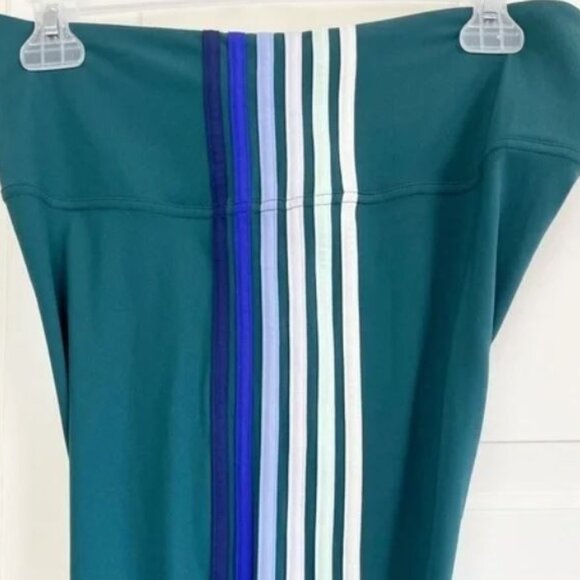 Lululemon | Take A Hint 7/8 Tight *25" Size 12 - Picture 9 of 12